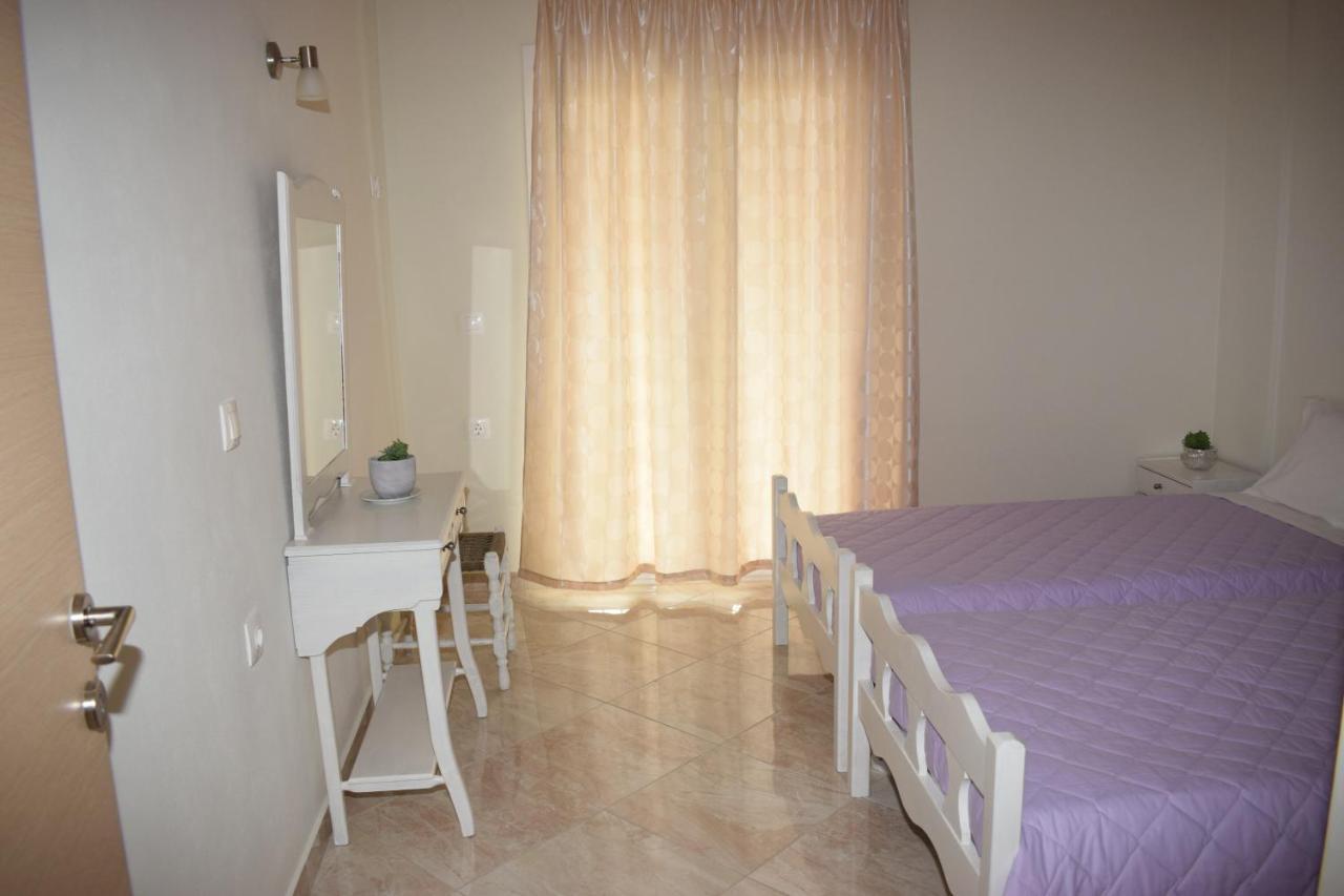 Mary'S Apartments Close To The Sea Agios Georgios  Eksteriør billede